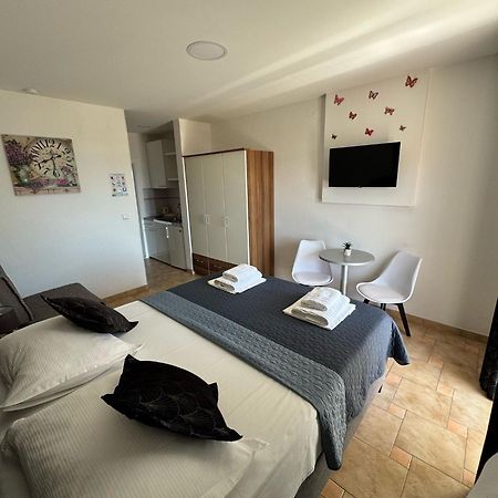 Villa Simovic Apartments Baska Voda Exterior photo