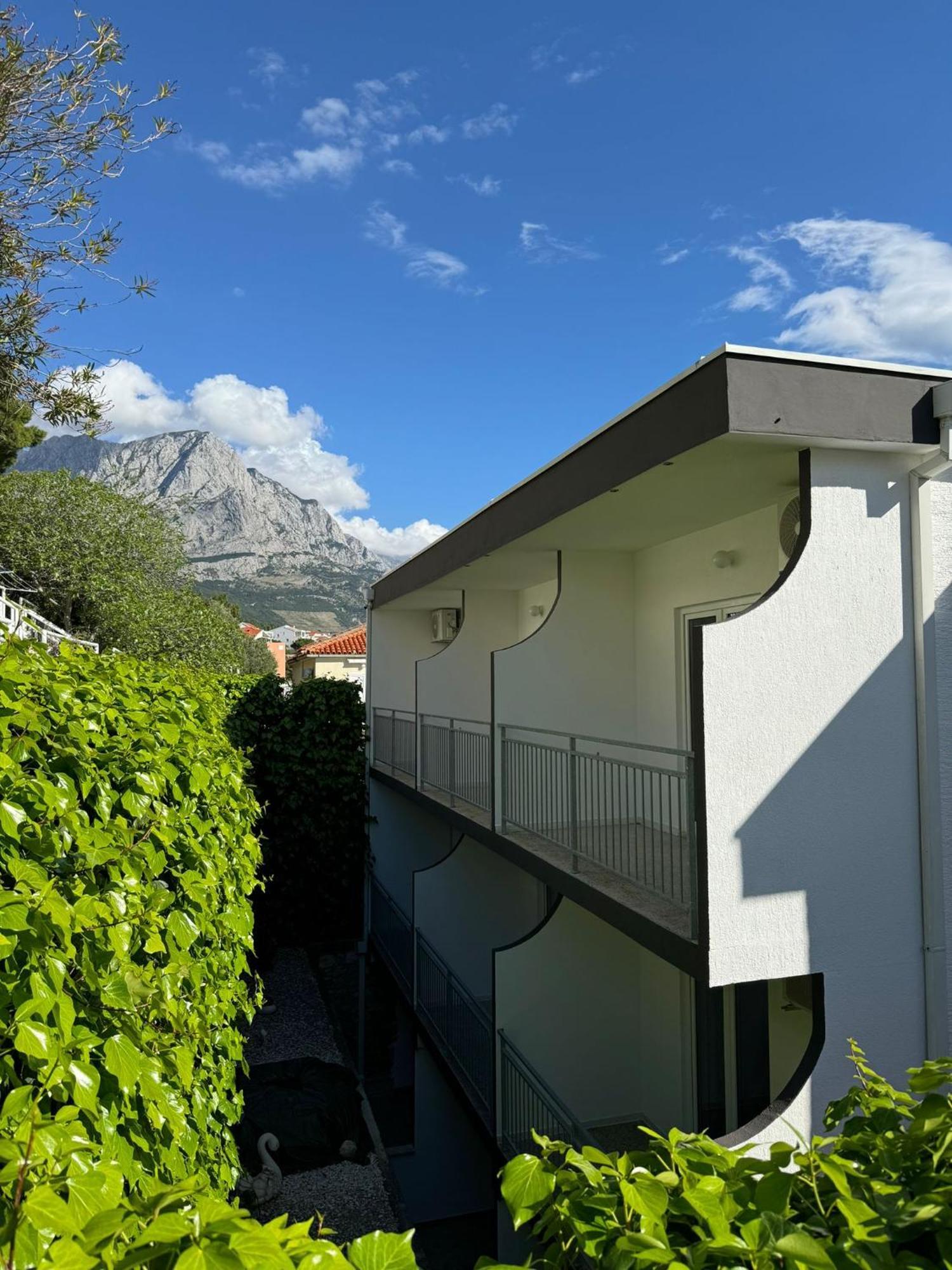 Villa Simovic Apartments Baska Voda Exterior photo