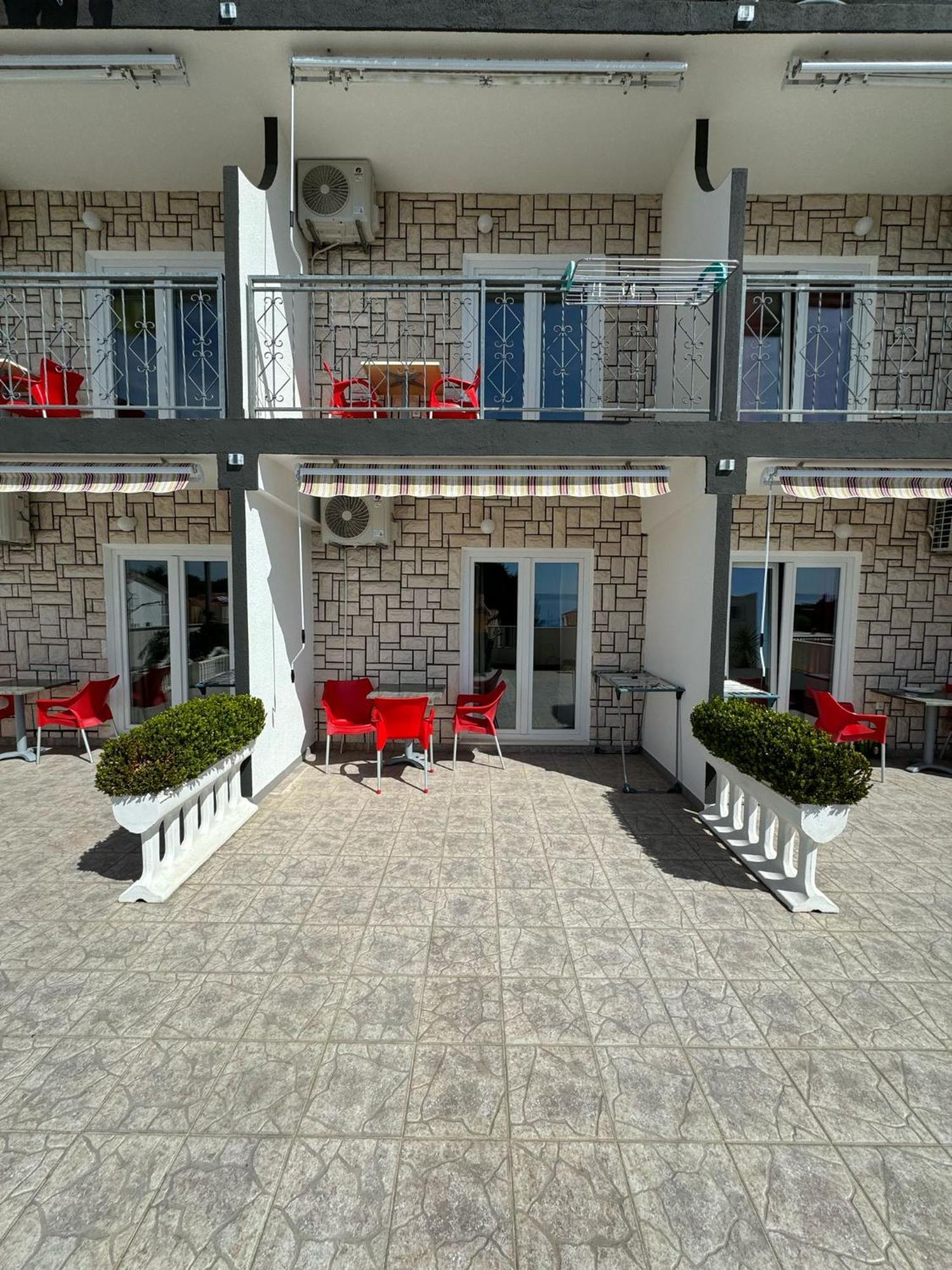 Villa Simovic Apartments Baska Voda Exterior photo